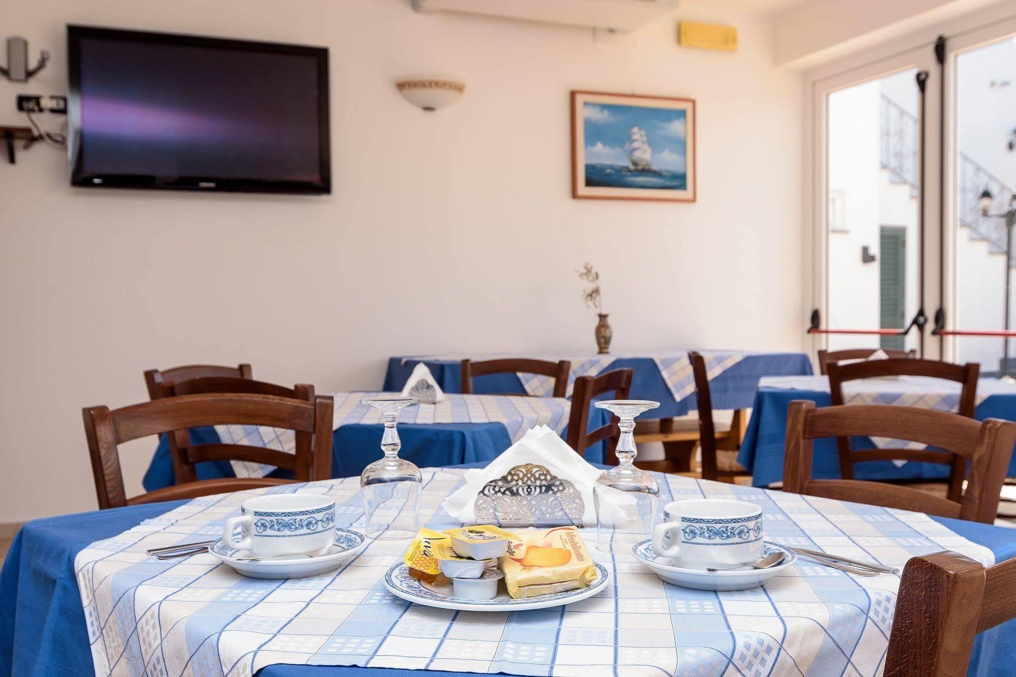 ホテル　ヴィラ　フメリエ Forio di Ischia エクステリア 写真